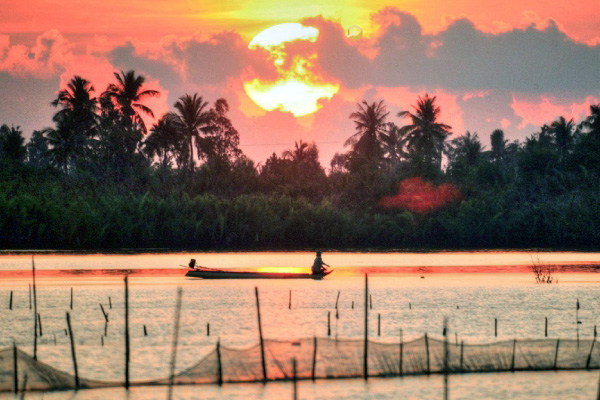 Khung cảnh tuyệt đẹp tại Đầm Thị Tường